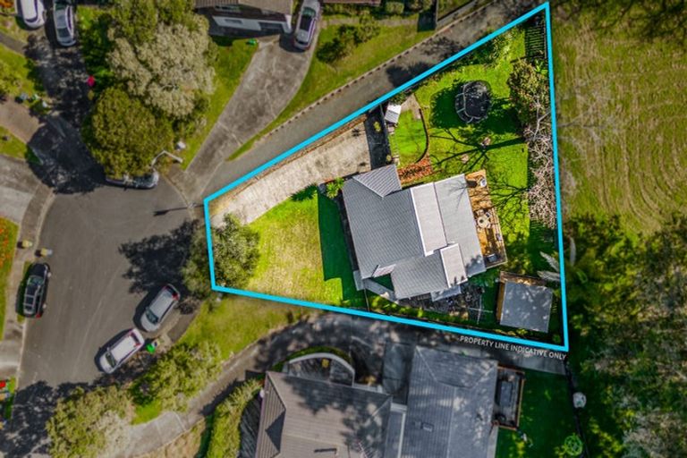 Photo of property in 7 Mahuta Grove, Northcote, Auckland, 0627