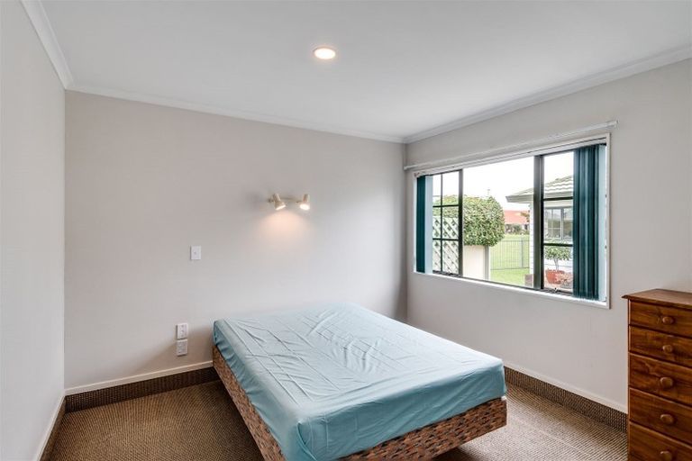 Photo of property in 1/2 Spriggs Crescent, Greenmeadows, Napier, 4112