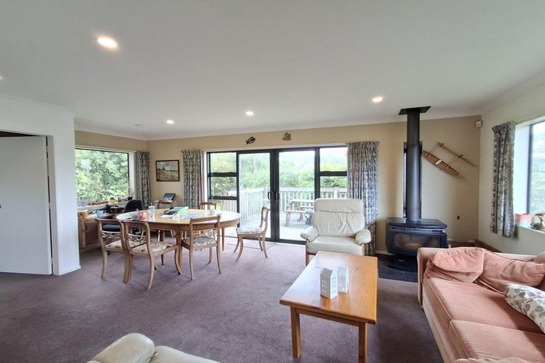 Photo of property in 7 Ridley Green, Churton Park, Wellington, 6037