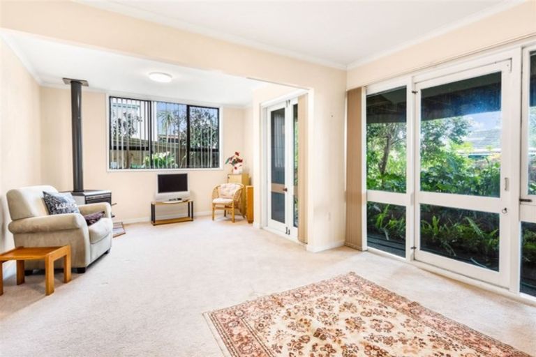 Photo of property in 45 Te Atatu Road, Te Atatu South, Auckland, 0610