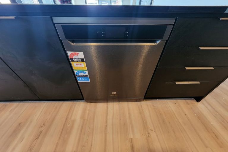 Photo of property in 4a Kaiaho Close, Aotea, Porirua, 5024