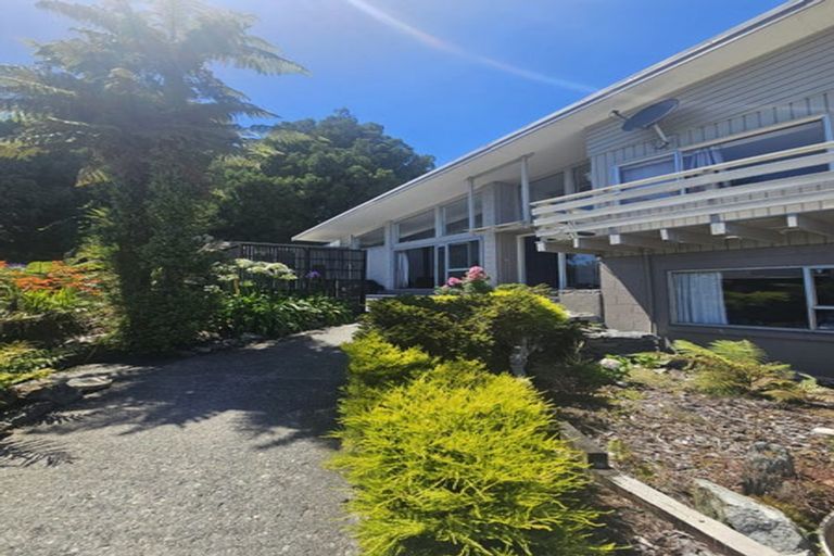 Photo of property in 35 Domett Street, Westport, 7825