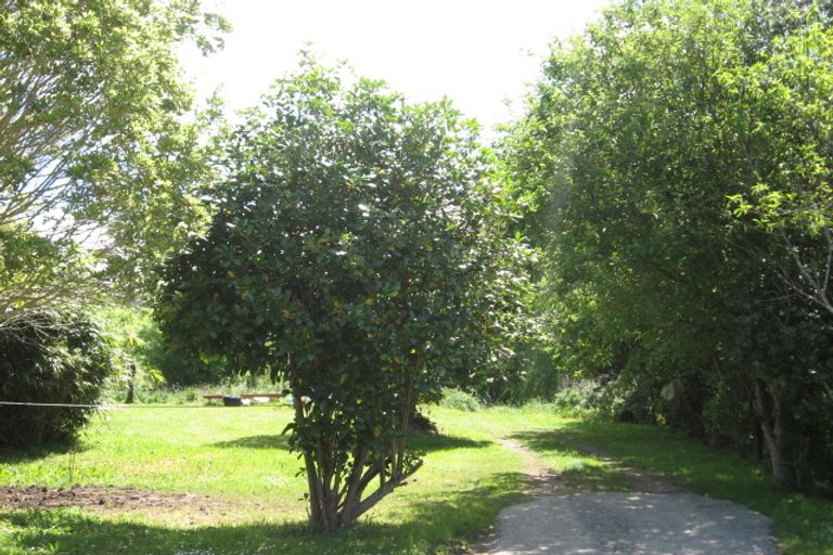 Photo of property in 3 Hinekura Road, Tolaga Bay, 4077