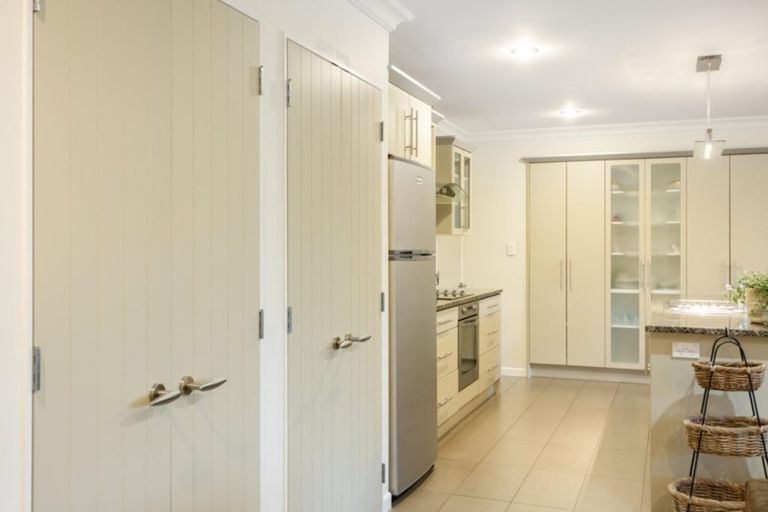 Photo of property in 10 Coles Cove, Papamoa Beach, Papamoa, 3118