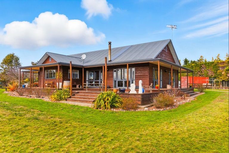 Photo of property in 70 Joblins Road, Levin, 5571