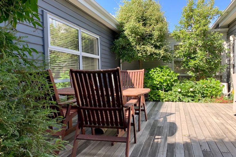 Photo of property in 6 Ryton Place, Lake Coleridge, 7572