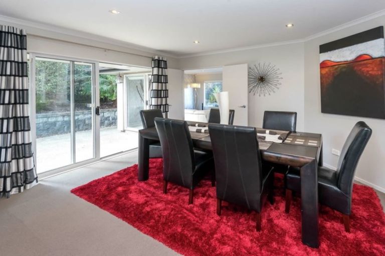 Photo of property in 13 Chateau Rise, Flat Bush, Auckland, 2016