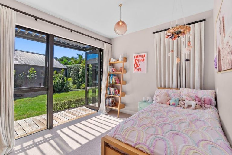 Photo of property in 28 Capriole Crescent, Kingseat, Papakura, 2580