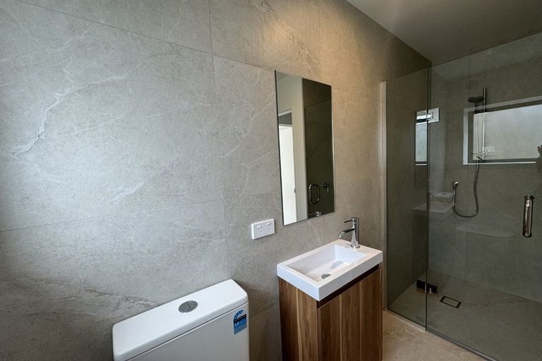 Photo of property in 4/39 Archers Road, Hillcrest, Auckland, 0629