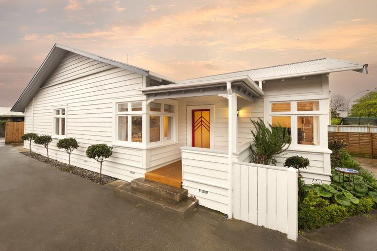 Photo of property in 893 Heaphy Terrace, Claudelands, Hamilton, 3214