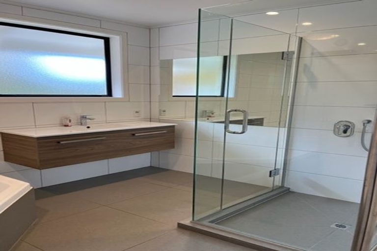 Photo of property in 261 Beacon Point Road, Wanaka, 9305