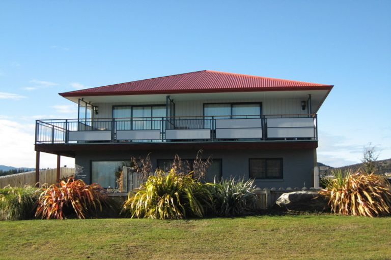 Photo of property in 49 Totara Terrace, Wanaka, 9305