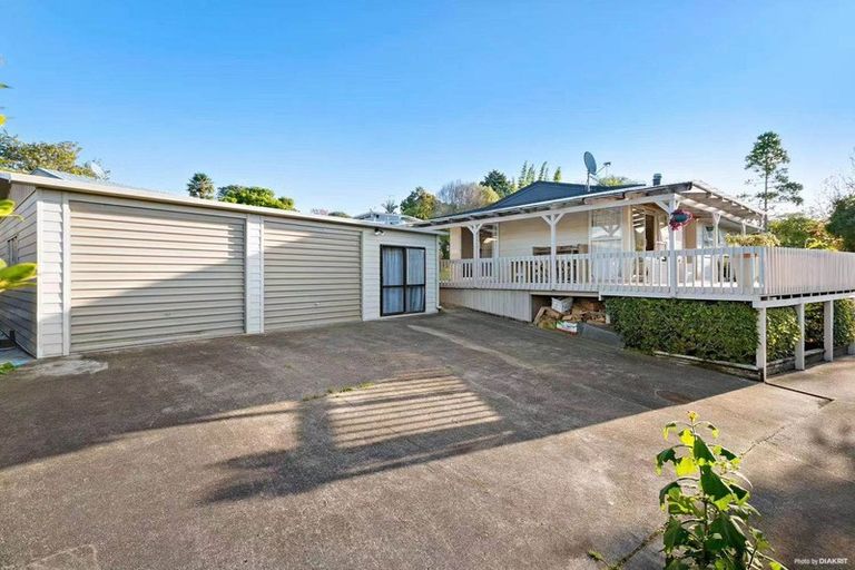 Photo of property in 29 Bellringer Road, Massey, Auckland, 0614
