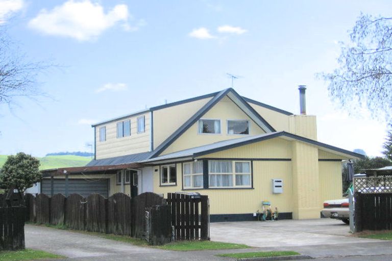Photo of property in 14 Beryl Place, Pukehangi, Rotorua, 3015