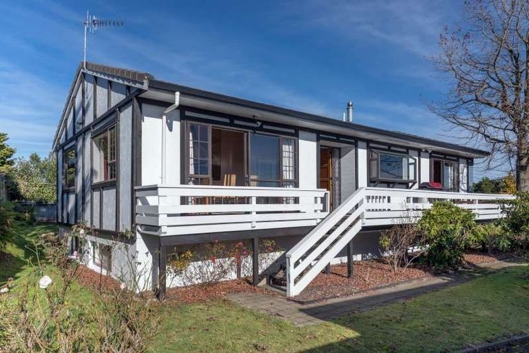 Photo of property in 2/40 Puriri Street, Hilltop, Taupo, 3330