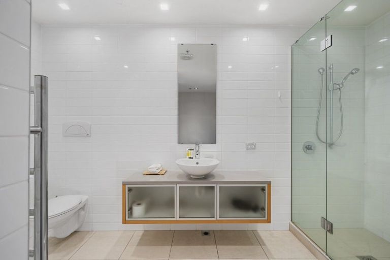 Photo of property in 11/2 Lowell Place, Waipahihi, Taupo, 3330