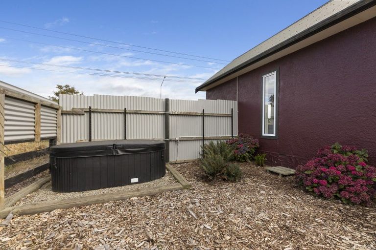 Photo of property in 66 London Street, Hampden, 9410