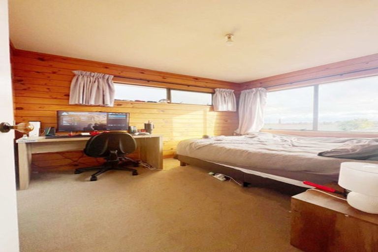 Photo of property in 1/21 Channing Crescent, Botany Downs, Auckland, 2010