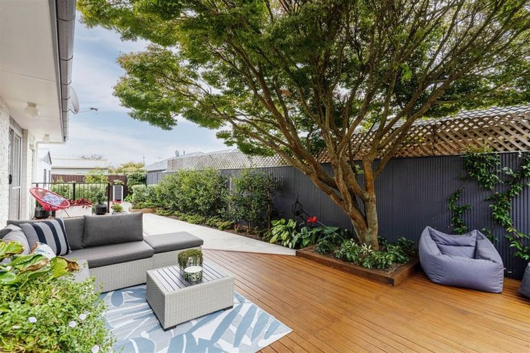 Photo of property in 88 Dunbarton Street, Redwood, Christchurch, 8051