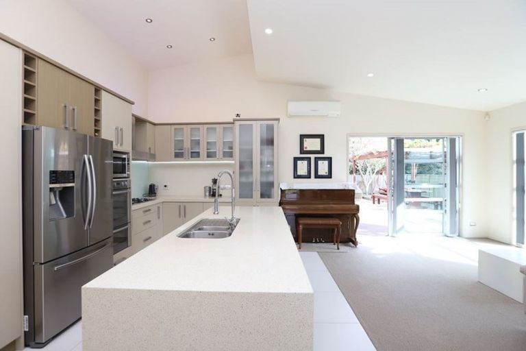 Photo of property in 106 Saint James Drive, Huntington, Hamilton, 3210