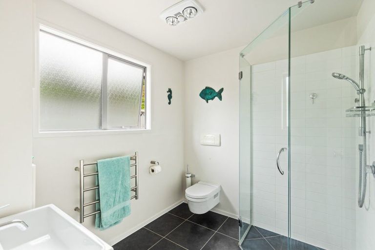 Photo of property in 58d Gilbert Street, New Plymouth, 4310