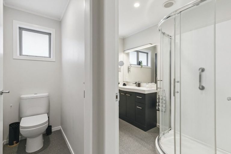 Photo of property in 13 Gipps Street, Karori, Wellington, 6012