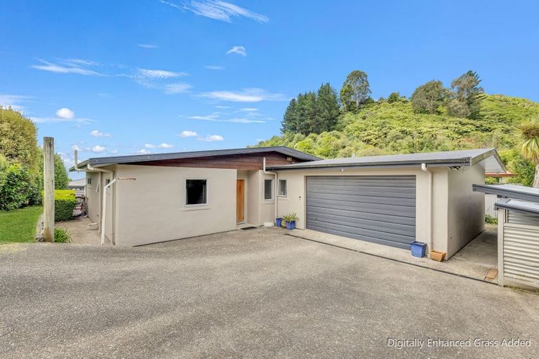 Photo of property in 57 Richmond Road, Pohara, Takaka, 7183