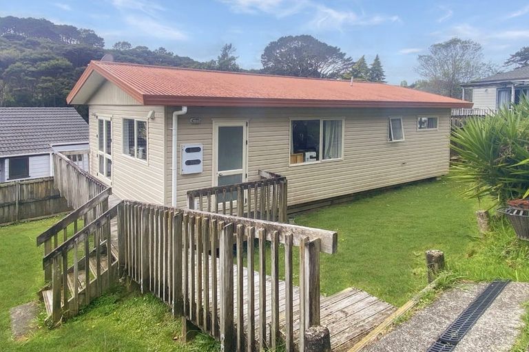 Photo of property in 66 Spinella Drive, Bayview, Auckland, 0629