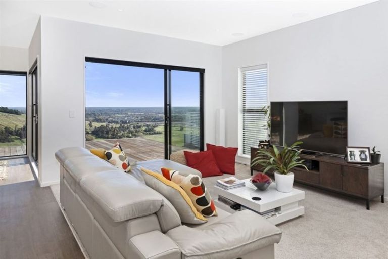 Photo of property in 166 Penruddock Rise, Westmorland, Christchurch, 8025