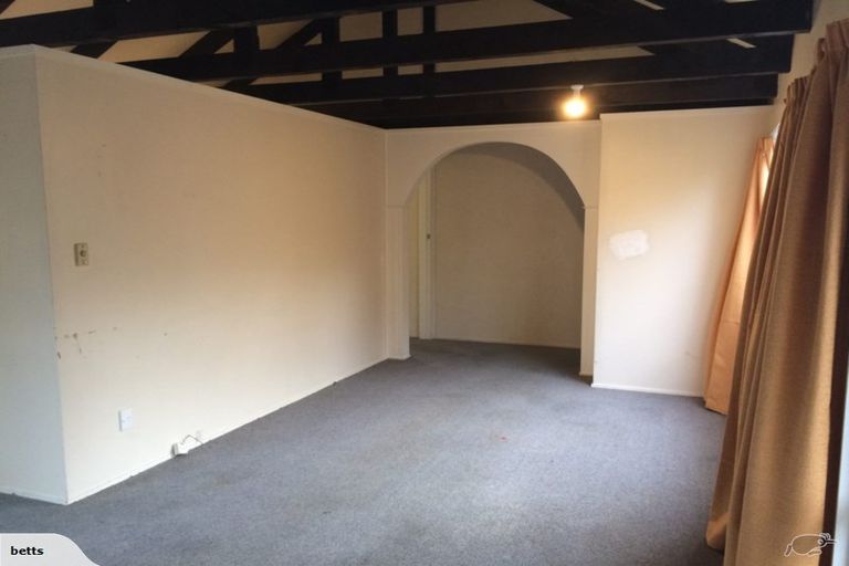 Photo of property in 20 Moore Crescent, Carterton, 5713