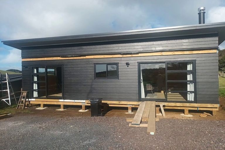 Photo of property in 65 Jamesons Esplanade, Haruru, 0204