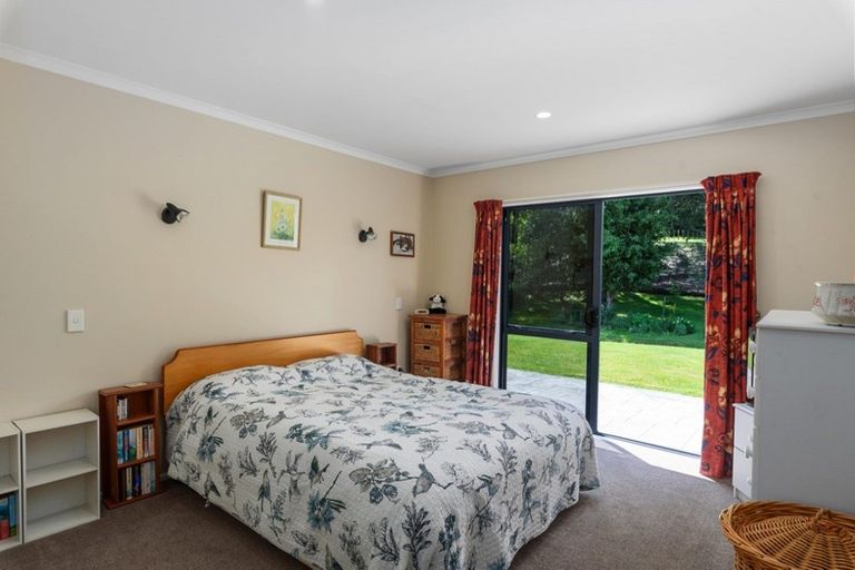 Photo of property in 124a Kawiu Road, Levin, 5510