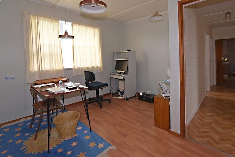 Photo of property in 36 Clarence Cox Crescent, Pirimai, Napier, 4112