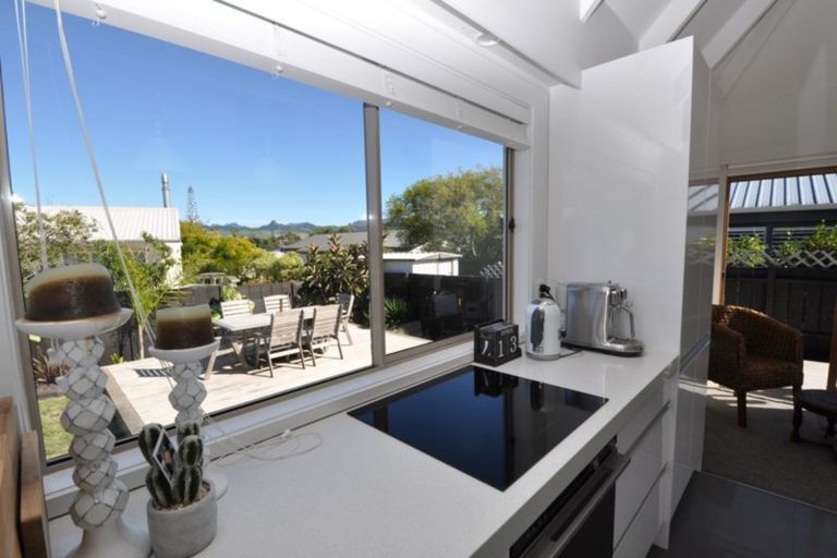 Photo of property in 15 Winderton Way, Pauanui, Hikuai, 3579