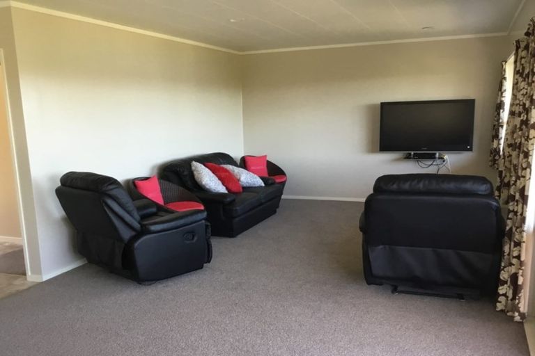 Photo of property in 51 Centennial Drive, Whitianga, 3510