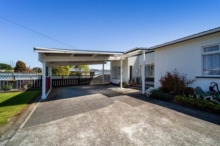 Photo of property in 15 Disraeli Street, Hawera, 4610