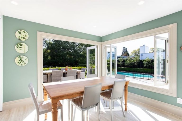 Photo of property in 7 Poynder Avenue, Merivale, Christchurch, 8014