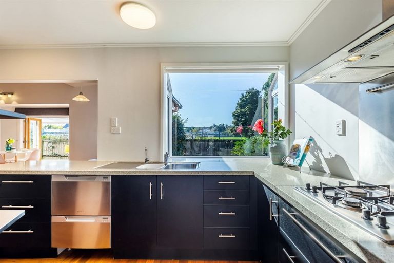 Photo of property in 1148 New North Road, Mount Albert, Auckland, 1025