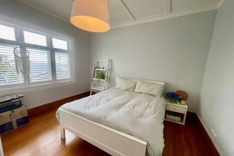 Photo of property in 19 Egremont Street, Belmont, Auckland, 0622