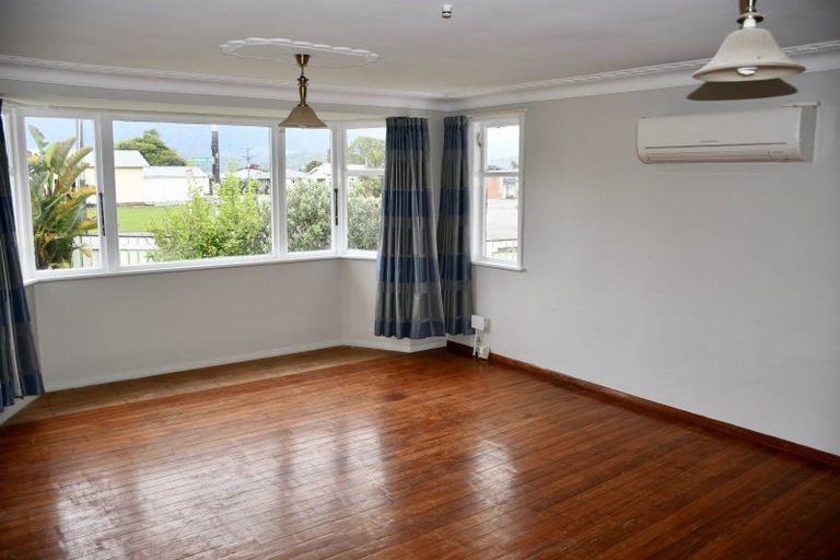 Photo of property in 129 Waverley Street, Karamea, 7893