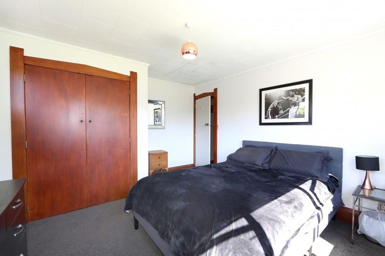 Photo of property in 1001 Heretaunga Street East, Parkvale, Hastings, 4122