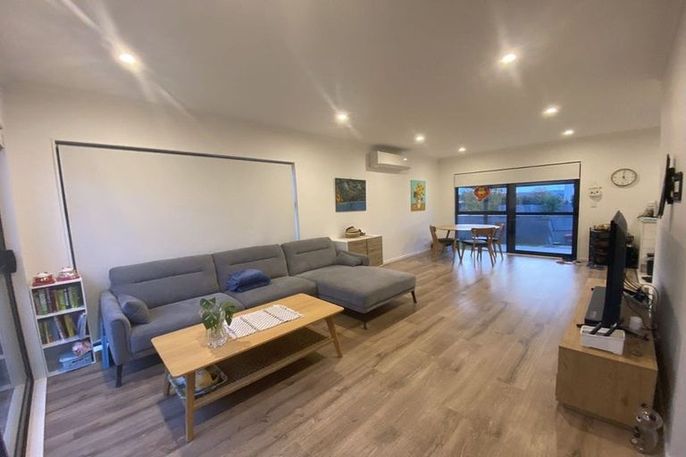 Photo of property in 1/36 Brigham Creek Road, Whenuapai, Auckland, 0618