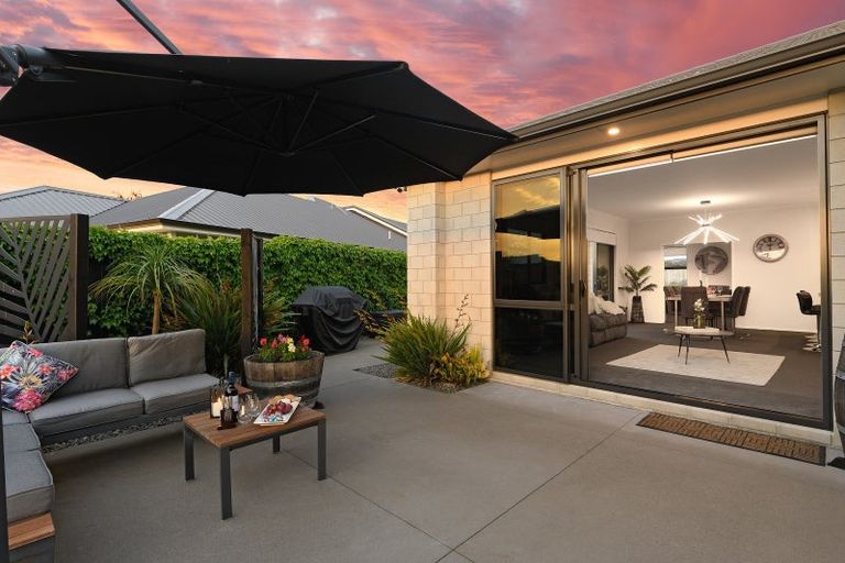 Photo of property in 65 Puhirake Crescent, Pyes Pa, Tauranga, 3112