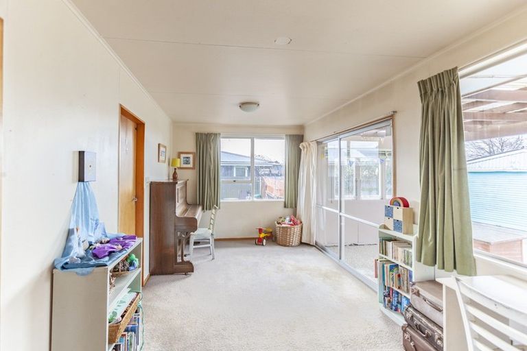 Photo of property in 20 Columbus Crescent, Flaxmere, Hastings, 4120