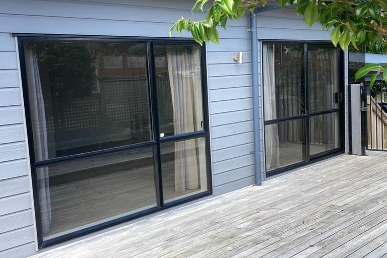 Photo of property in 39 Cockle Bay Road, Cockle Bay, Auckland, 2014