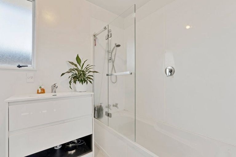 Photo of property in 192a Breezes Road, Aranui, Christchurch, 8061