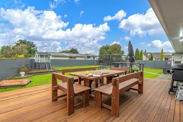 Photo of property in 27 Karamea Crescent, Kelvin Grove, Palmerston North, 4414