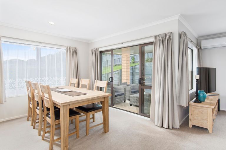 Photo of property in 39 Danny Place, Pyes Pa, Tauranga, 3112