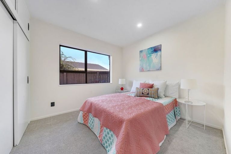 Photo of property in 1/554 Weymouth Road, Weymouth, Auckland, 2103