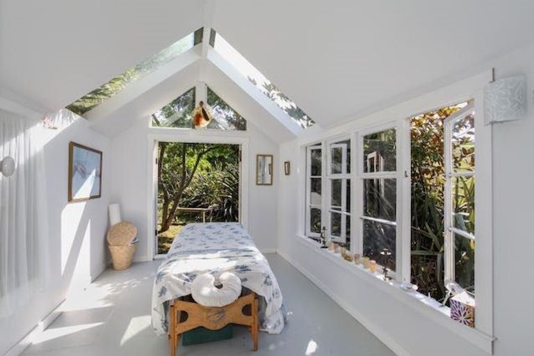 Photo of property in 265 Boiler Gully Road, Manukau Heads, Waiuku, 2684